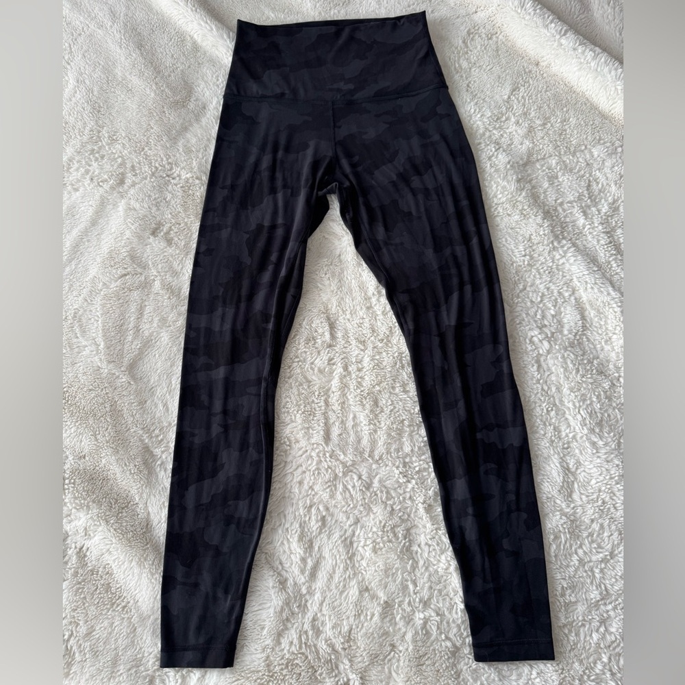 Lululemon women’s align high rise heritage camo print legging